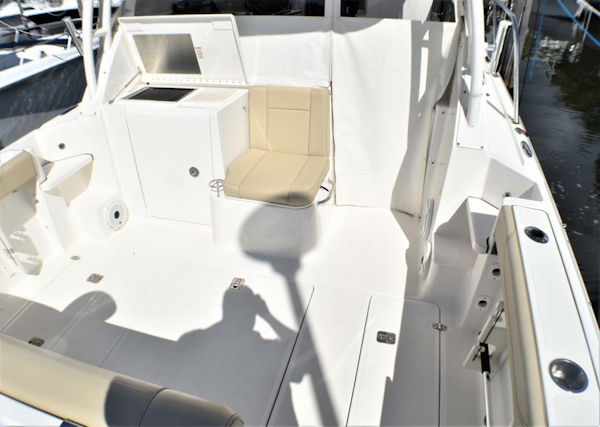 Pursuit-325 Offshore 2020-Coo Coo Miami-Florida-United States-Cockpit-1475302
