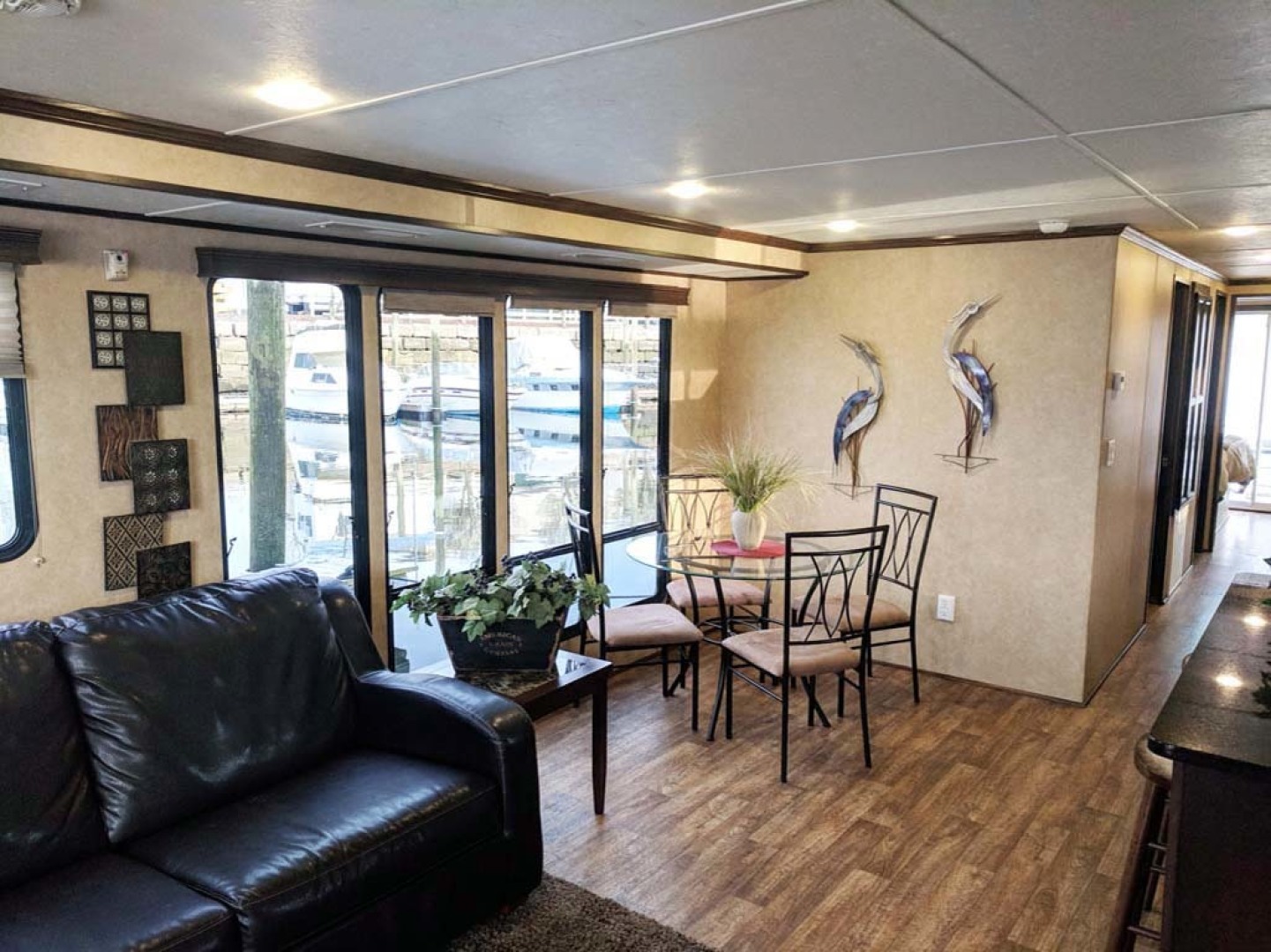 Destination-Yachts Houseboat 2014-Bella Raine Boston-Massachusetts-United States-Salon Dining Area-1478543 | Thumbnail