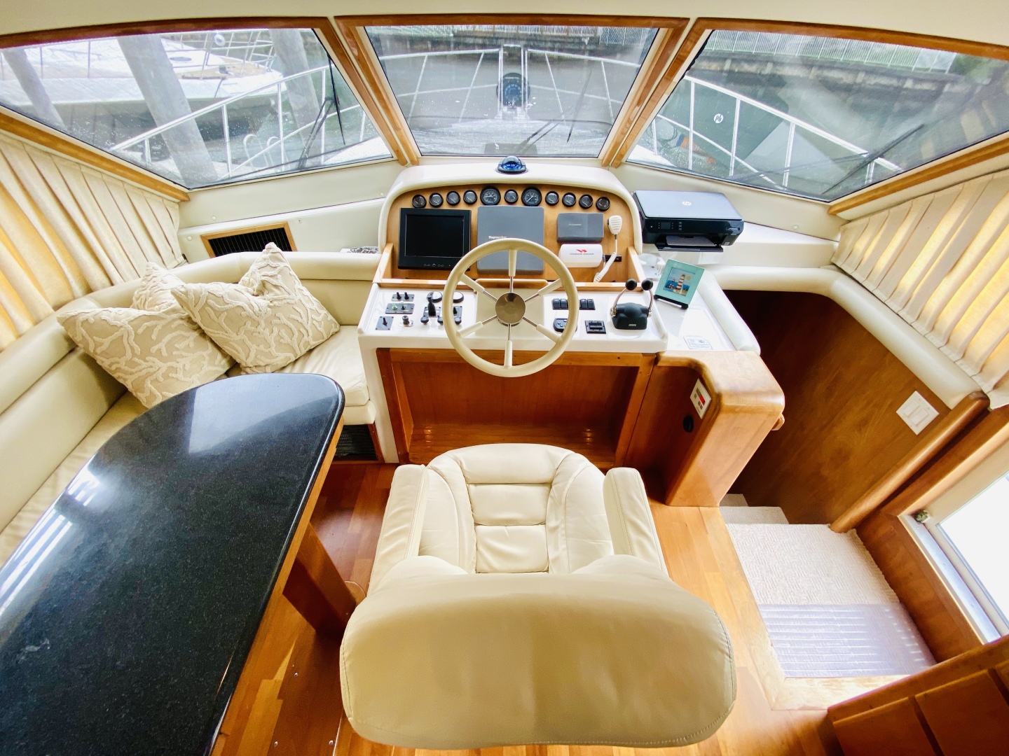 Navigator-5700 Rival 2003-The Motley Crew Miami-Florida-United States-1480882 | Thumbnail