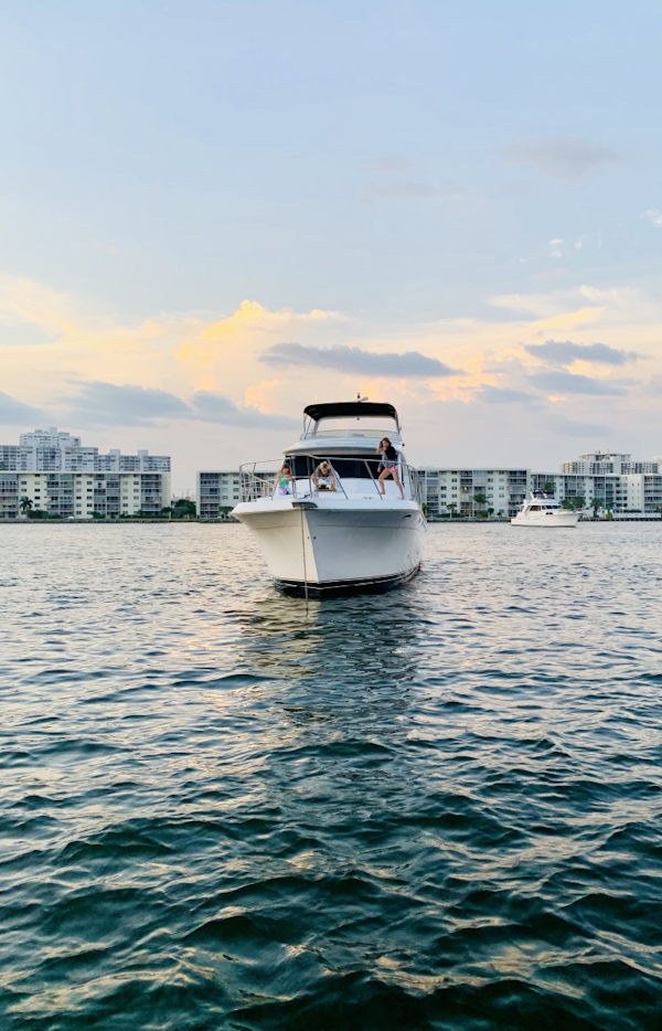 Navigator-5700 Rival 2003-The Motley Crew Miami-Florida-United States-1480985