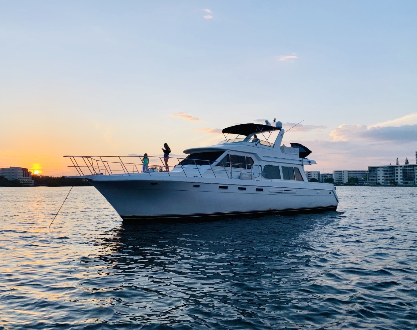 Navigator-5700 Rival 2003-The Motley Crew Miami-Florida-United States-1480982 | Thumbnail