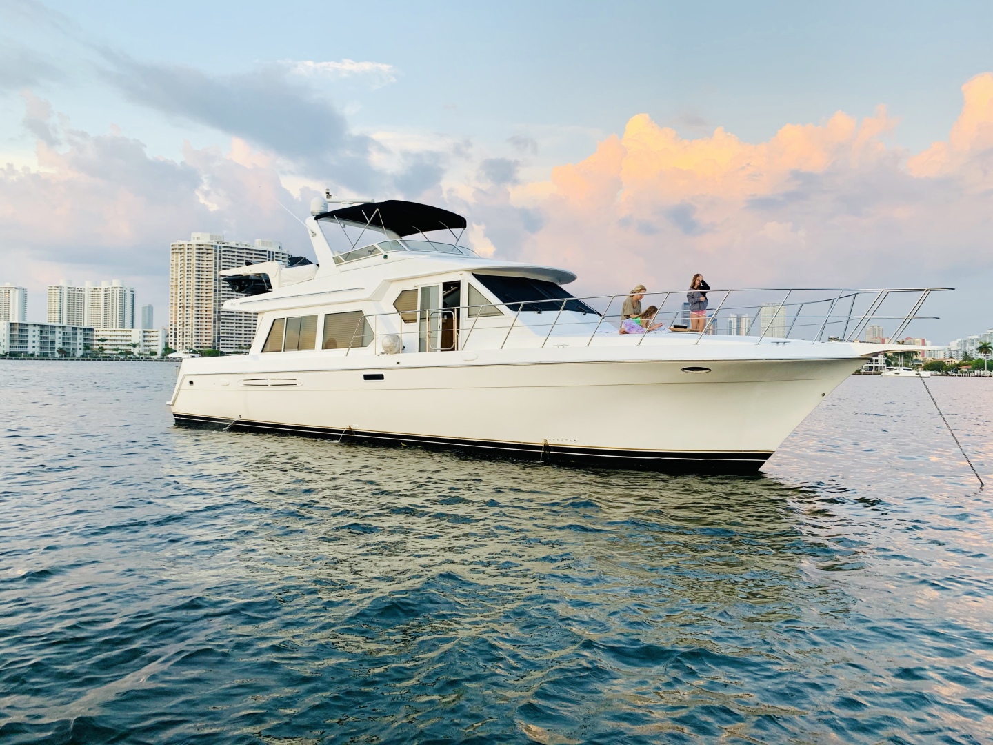 Navigator-5700 Rival 2003-The Motley Crew Miami-Florida-United States-1480990 | Thumbnail