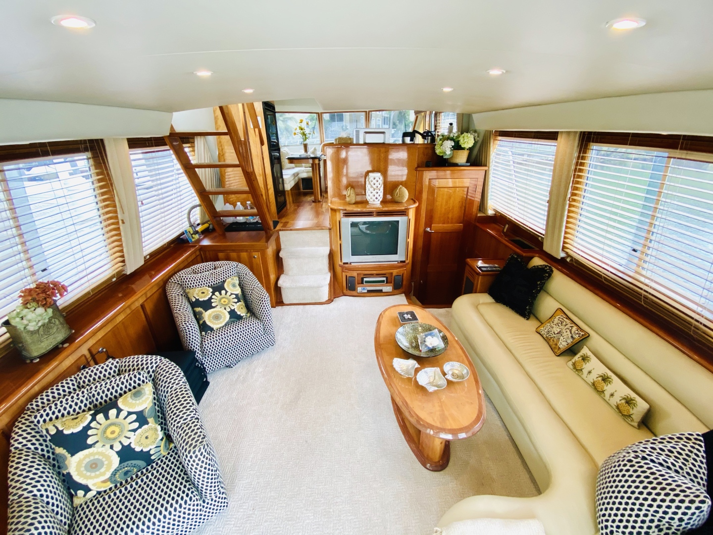 Navigator-5700 Rival 2003-The Motley Crew Miami-Florida-United States-1480867 | Thumbnail