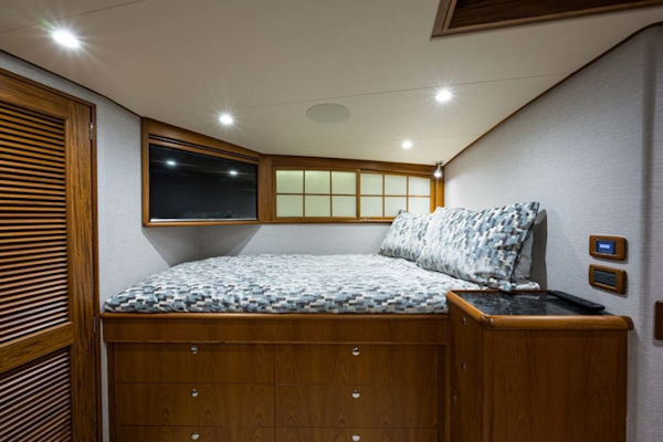 Rybovich-73 Convertible 2018-No Agenda North Palm Beach-Florida-United States-1 Single Bunk to Starboard and 32 Samsung TV-1486348