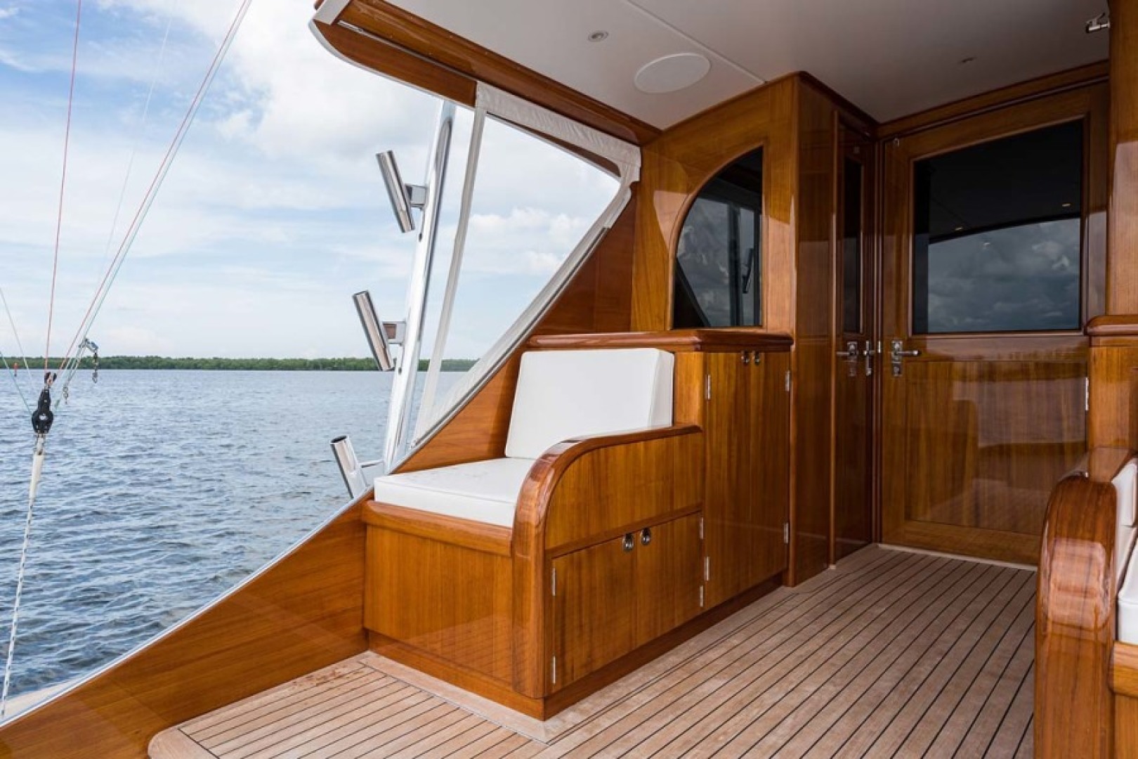 Rybovich-73 Convertible 2018-No Agenda North Palm Beach-Florida-United States-Mezzanine Seating to Port-1486377 | Thumbnail