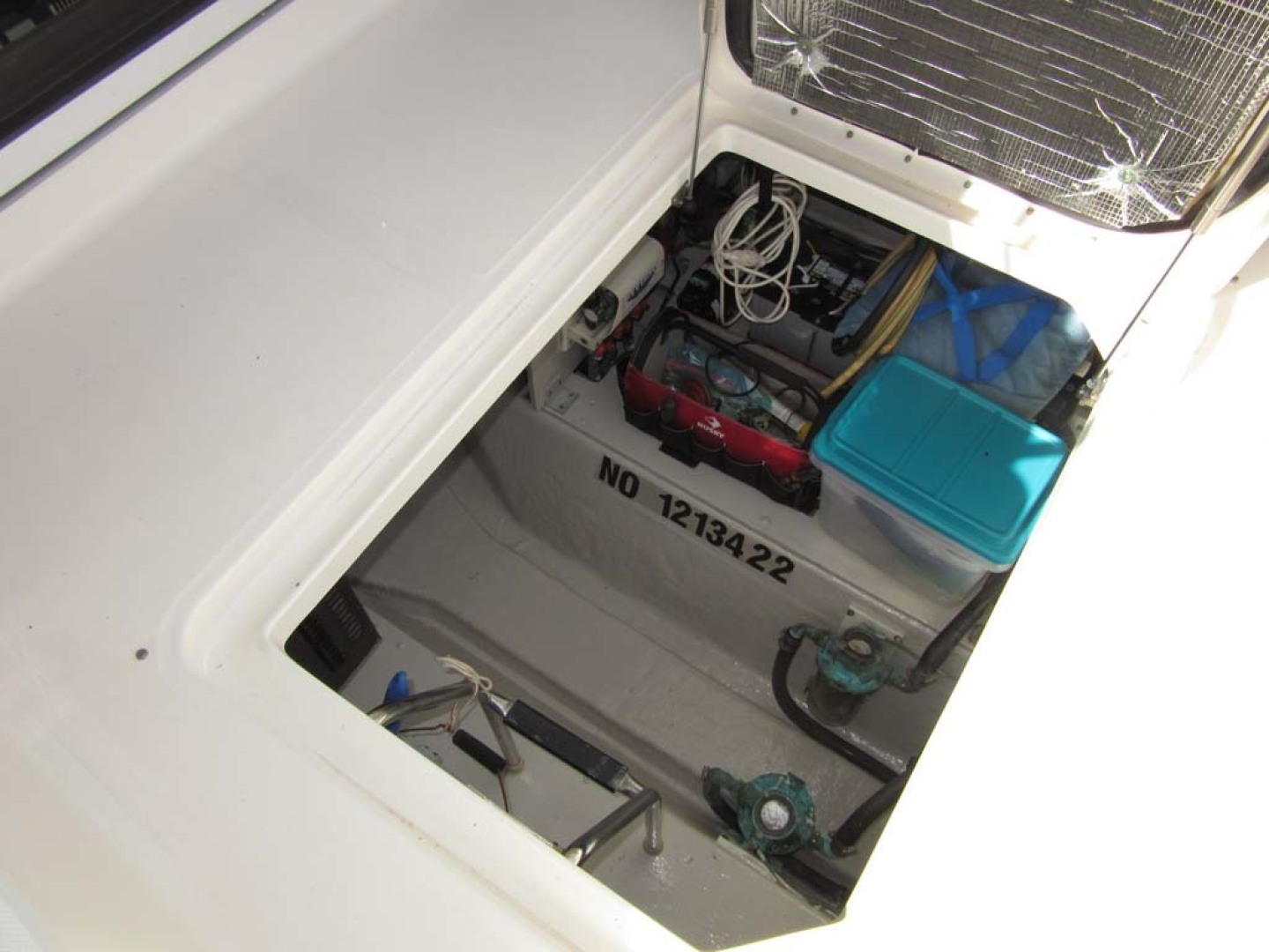 Sea Ray-44 Sedan Bridge 2006-Page Two St Petersburg-Florida-United States-Engine Room Access Cockpit-1490147 | Thumbnail