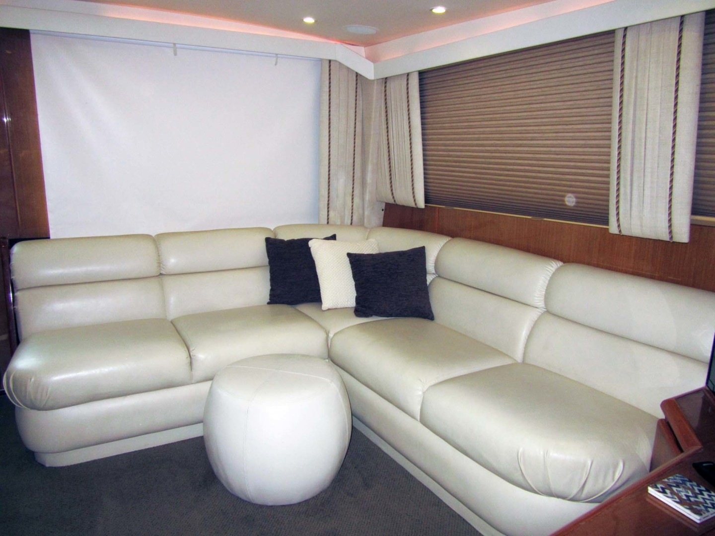 Viking-Flybridge Convertible 2001-VALHALLA Tierra Verde-Florida-United States-Salon Sofa With Storage Port-1492720 | Thumbnail