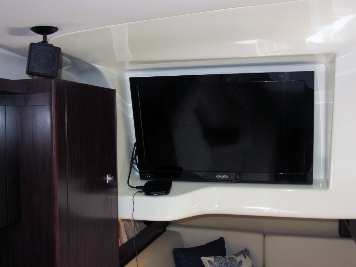 Monterey-355 Sport Yacht 2014-Sunset Serenity St. Petersburg-Florida-United States-Salon TV-1498587 | Thumbnail