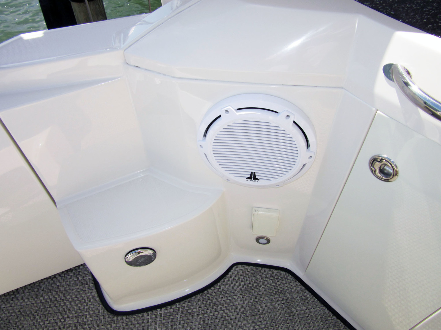 Monterey-355 Sport Yacht 2014-Sunset Serenity St. Petersburg-Florida-United States-Cockpit Sub Woofer-1498605 | Thumbnail
