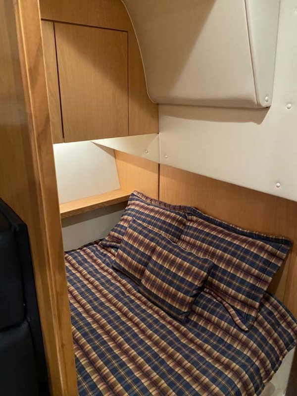 Tiara Yachts-Express 1998-Problem Child Seattle-Washington-United States-Aft Guest Cabin-1511416