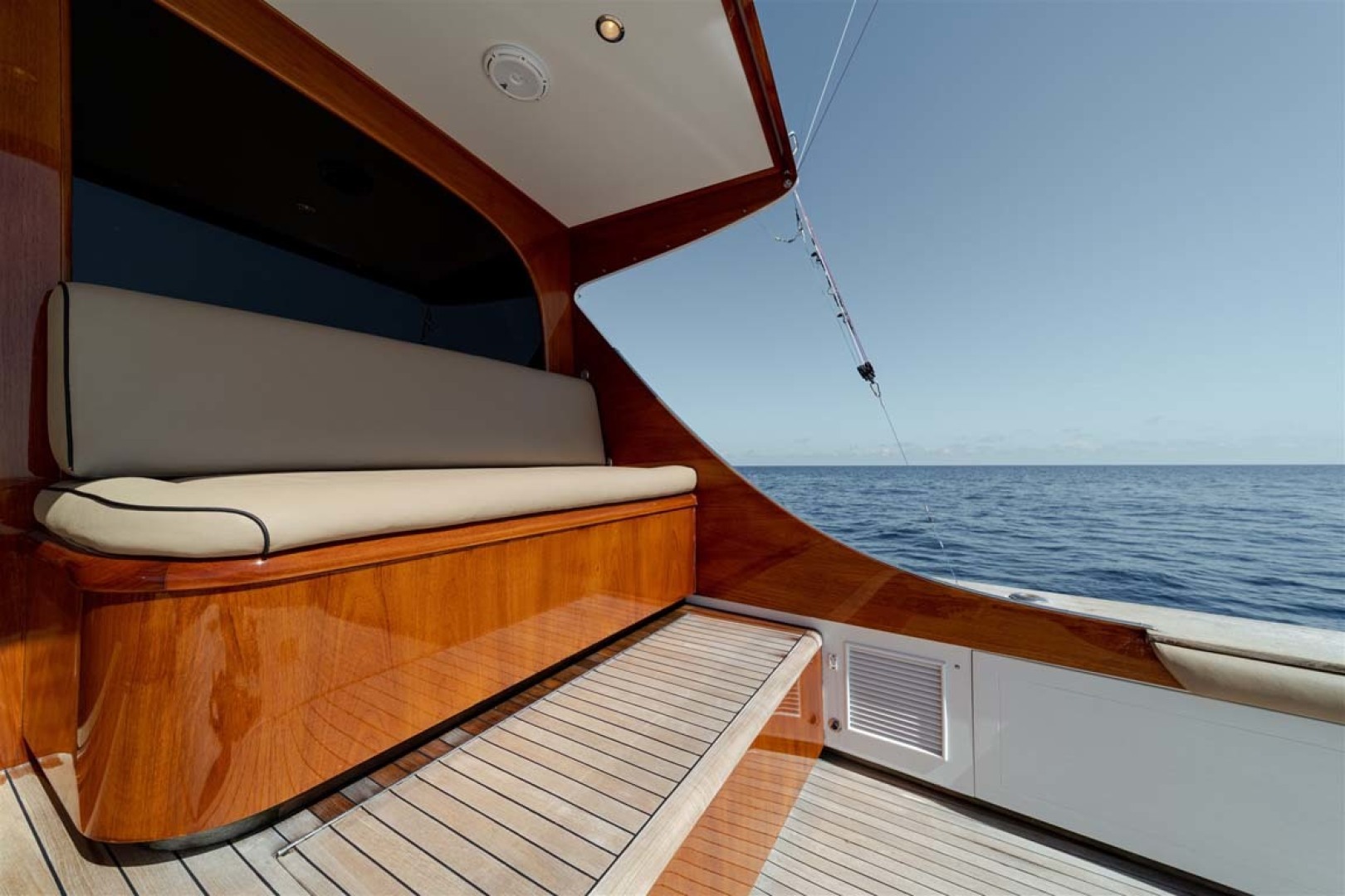 Jim Smith-Convertible Sportfish 2006-Silky Palm Beach-Florida-United States-Mezzanine Seating Area-1517041 | Thumbnail