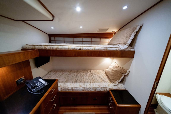 Jim Smith-Convertible Sportfish 2006-Silky Palm Beach-Florida-United States-Crew Stateroom-1517017