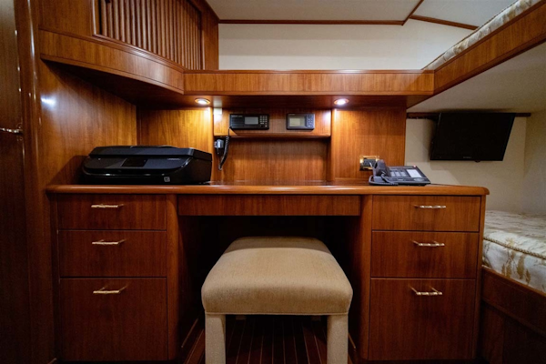 Jim Smith-Convertible Sportfish 2006-Silky Palm Beach-Florida-United States-Crew Stateroom with Large Desk/Office Area-1517015