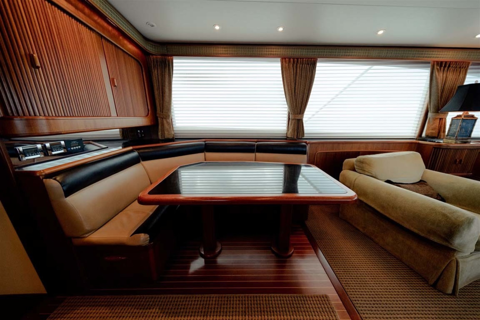 Jim Smith-Convertible Sportfish 2006-Silky Palm Beach-Florida-United States-Dinette-1516992 | Thumbnail