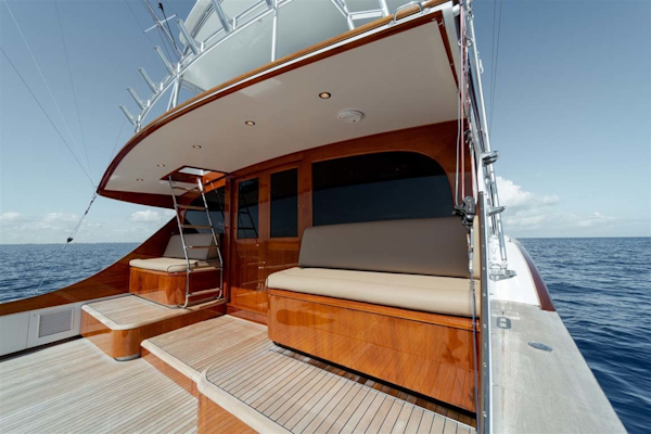Jim Smith-Convertible Sportfish 2006-Silky Palm Beach-Florida-United States-Beautiful Mezzanine Seating Area-1517040