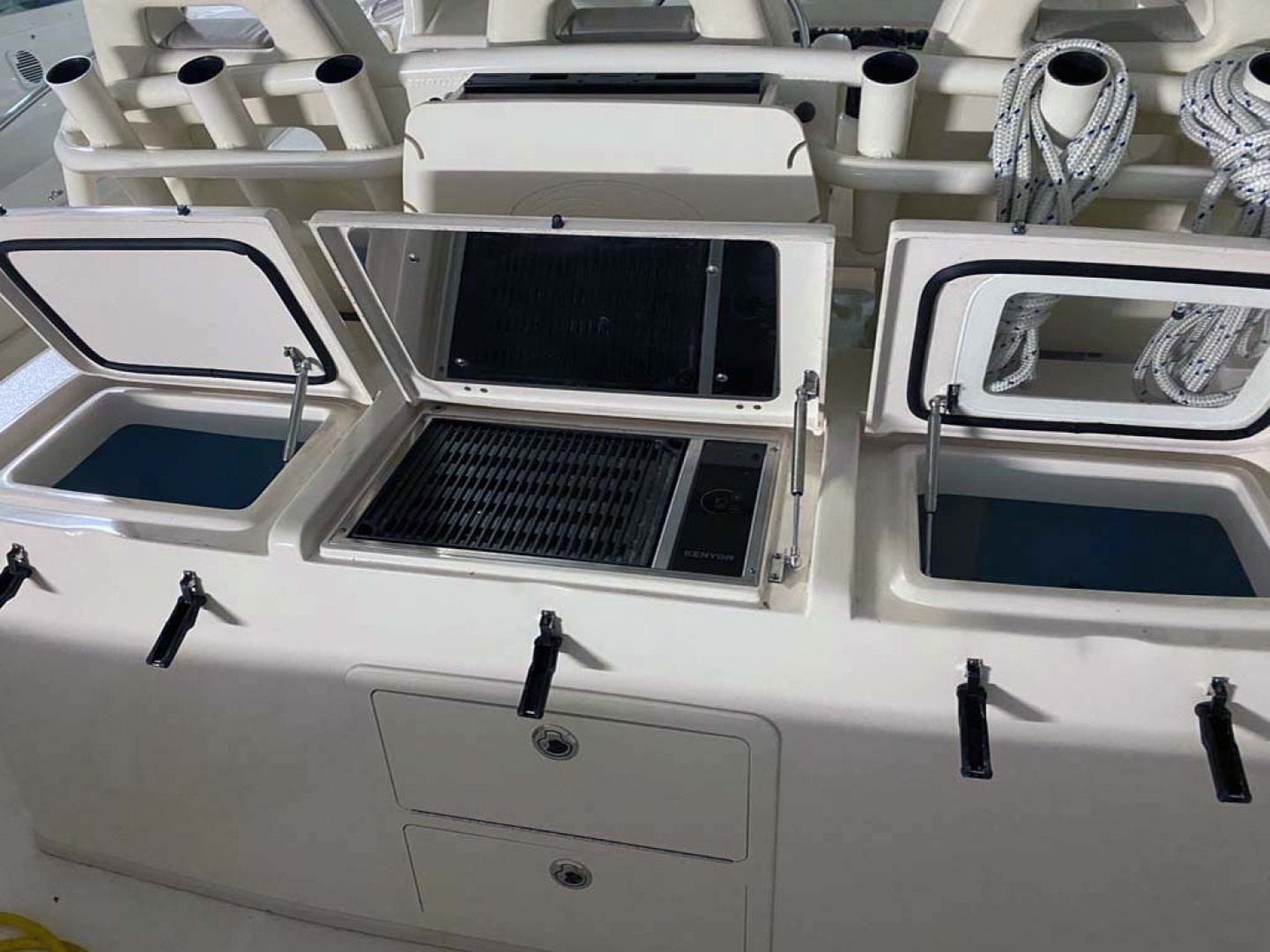 Grady-White-376 Canyon 2016 -Stuart-Florida-United States-Grill-1520886 | Thumbnail