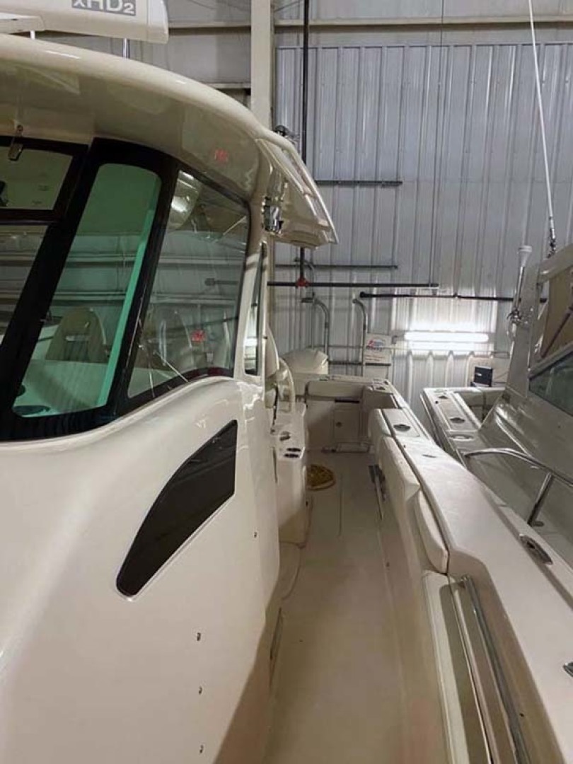 Grady-White-376 Canyon 2016 -Stuart-Florida-United States-Port Side Deck Aft-1520867 | Thumbnail