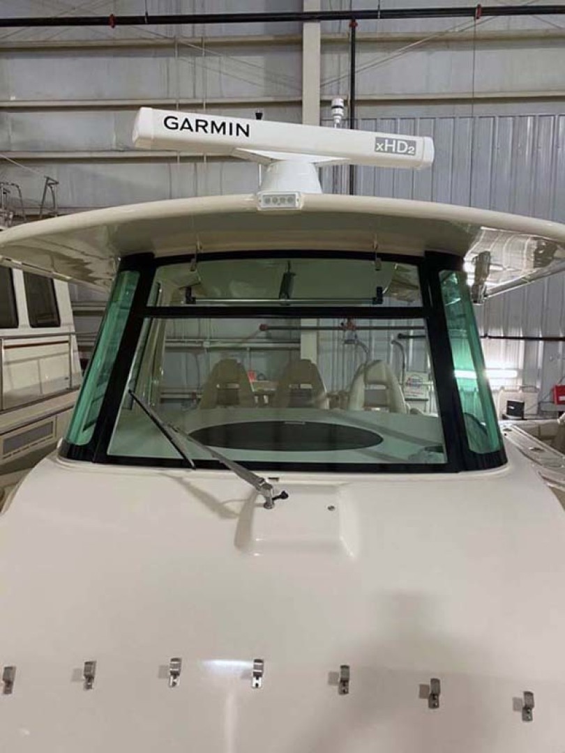 Grady-White-376 Canyon 2016 -Stuart-Florida-United States-Windshield-1520866 | Thumbnail
