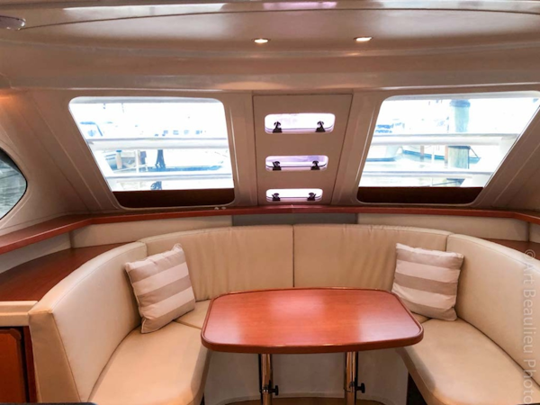Leopard-37 PC 2008-Even Keel Cocoa Beach-Florida-United States-Salon Table And Settee Converts To A Berth-1546907