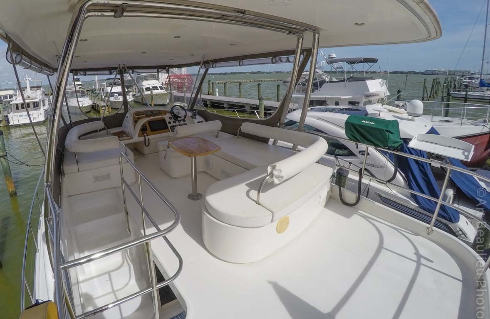 Leopard-37 PC 2008-Even Keel Cocoa Beach-Florida-United States-Hardtop With 3 Sided Enclosure With Zip Outs-1546921 | Thumbnail