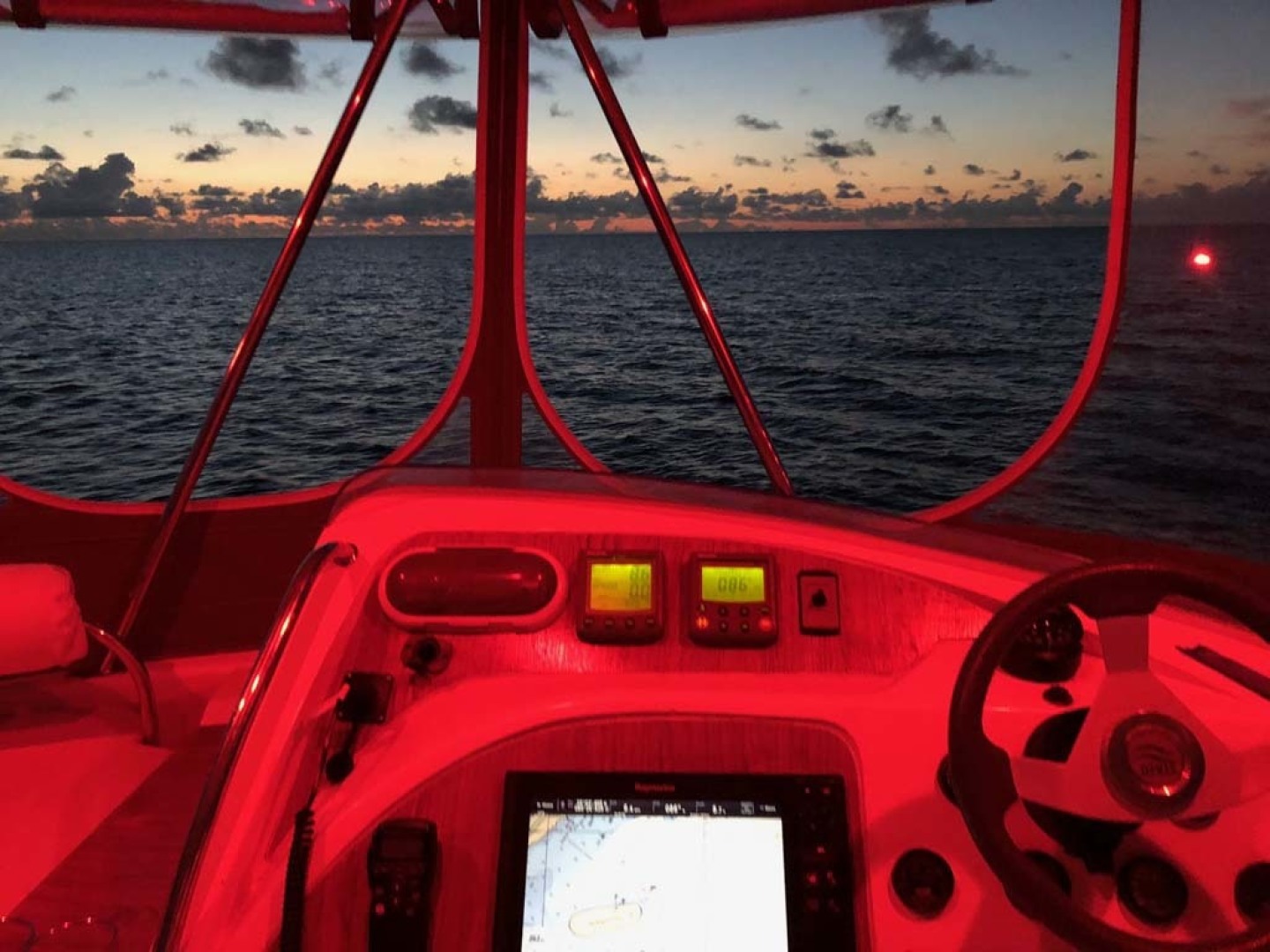 Leopard-37 PC 2008-Even Keel Cocoa Beach-Florida-United States-Helm At Night-1546919 | Thumbnail