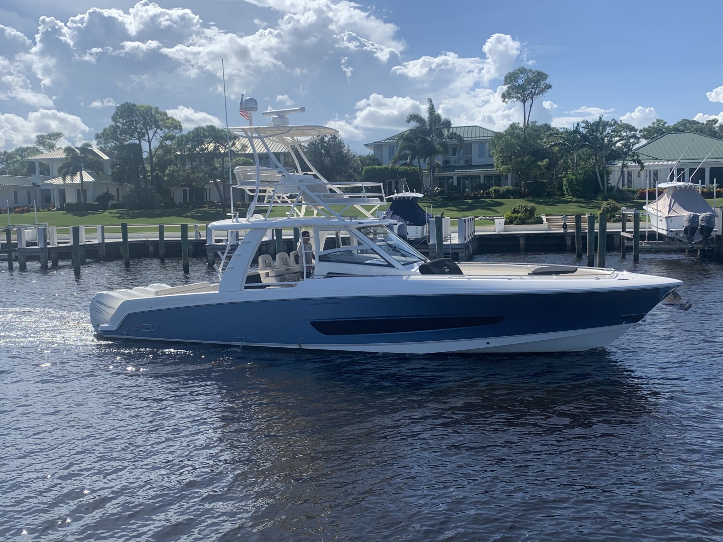 Boston Whaler-420 Outrage 2017 -Stuart-Florida-United States-1556425 | Thumbnail