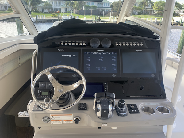 Boston Whaler-420 Outrage 2017 -Stuart-Florida-United States-1556479