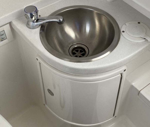 Intrepid-375 CC 2015 -Stuart-Florida-United States Sink-1558722
