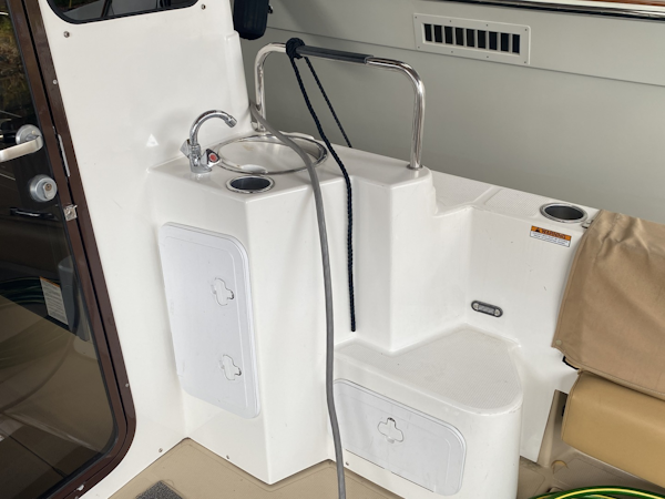 Ranger Tugs-31-S 2014-Aventura Seattle-Washington-United States-Cockpit Sink-1562700