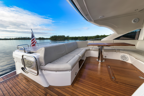Sunseeker-Predator 2017 -Fort Lauderdale-Florida-United States-1565216
