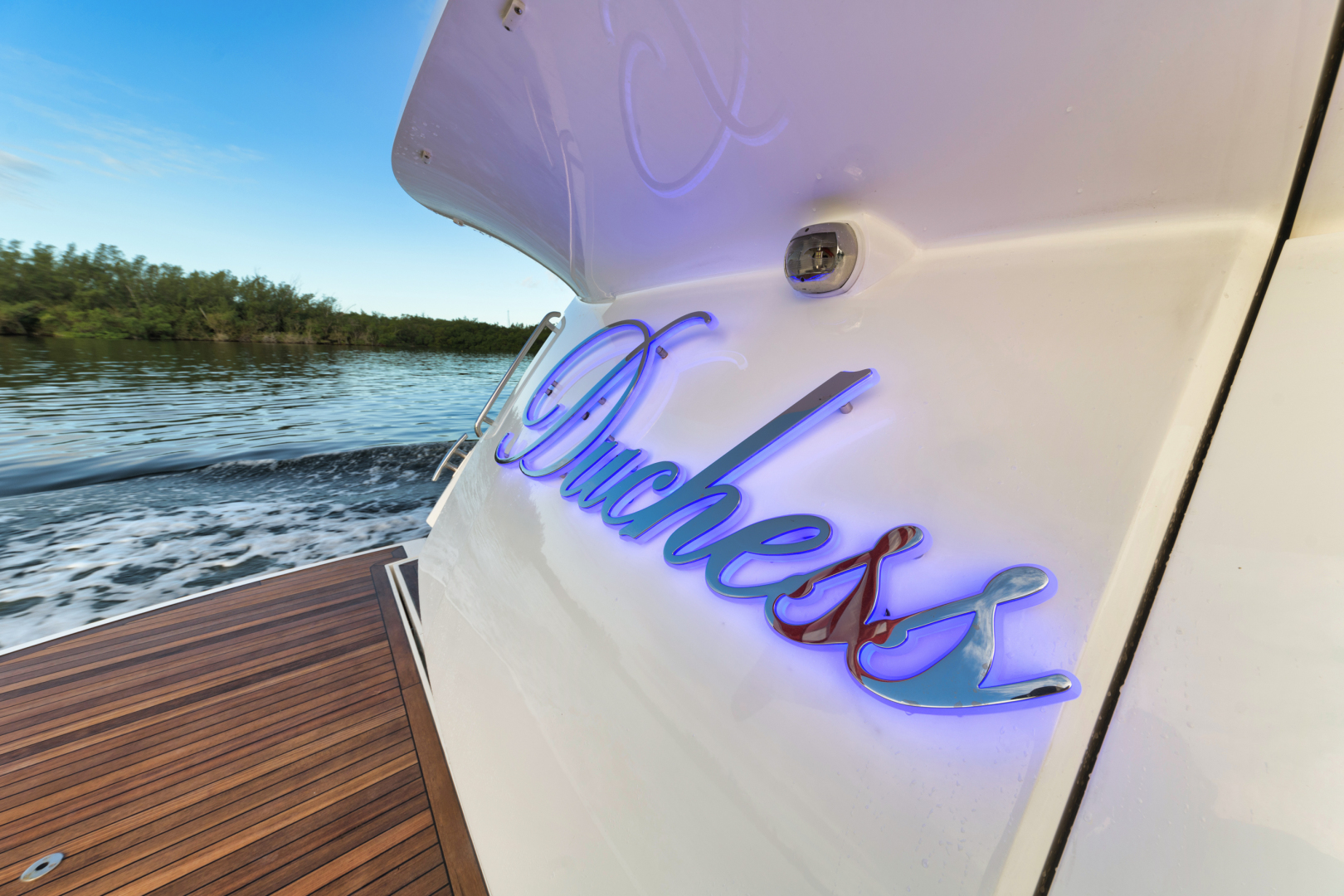 Sunseeker-Predator 2017 -Fort Lauderdale-Florida-United States-1565211 | Thumbnail