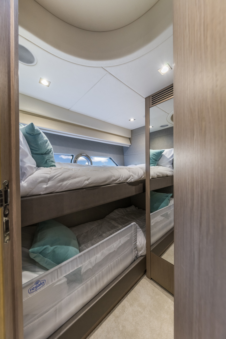 Sunseeker-Predator 2017 -Fort Lauderdale-Florida-United States-1565239 | Thumbnail