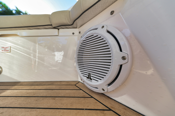 Sunseeker-Predator 2017 -Fort Lauderdale-Florida-United States-1565218