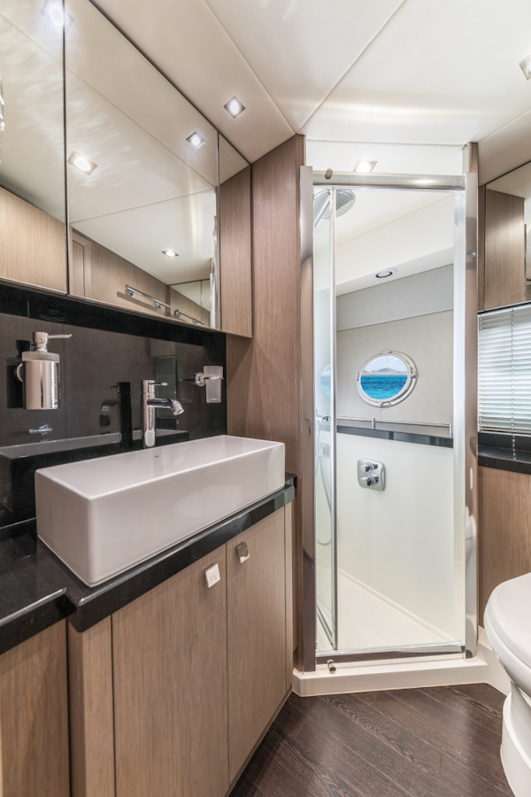 Sunseeker-Predator 2017 -Fort Lauderdale-Florida-United States-1565233