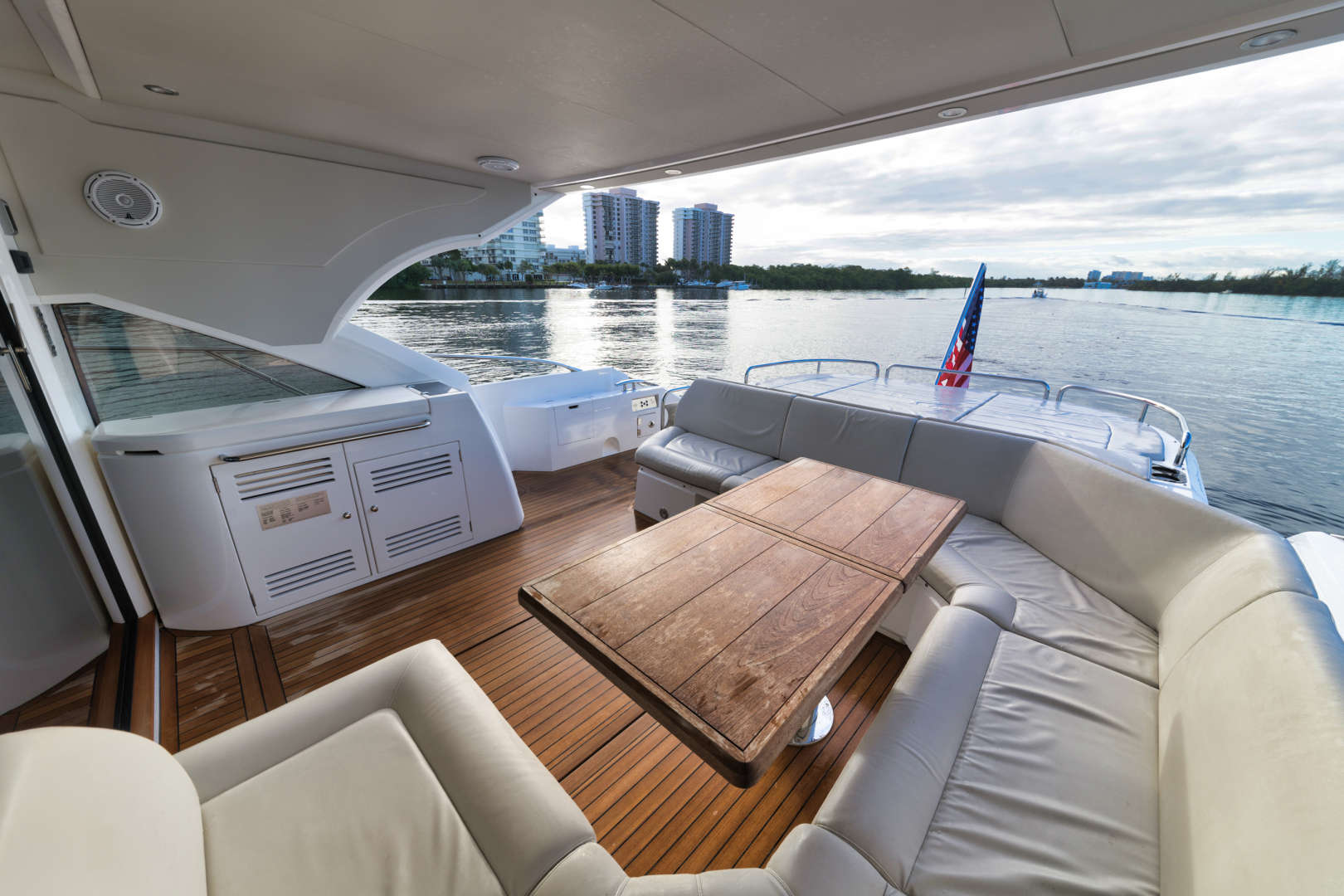 Sunseeker-Predator 2017 -Fort Lauderdale-Florida-United States-1565219 | Thumbnail