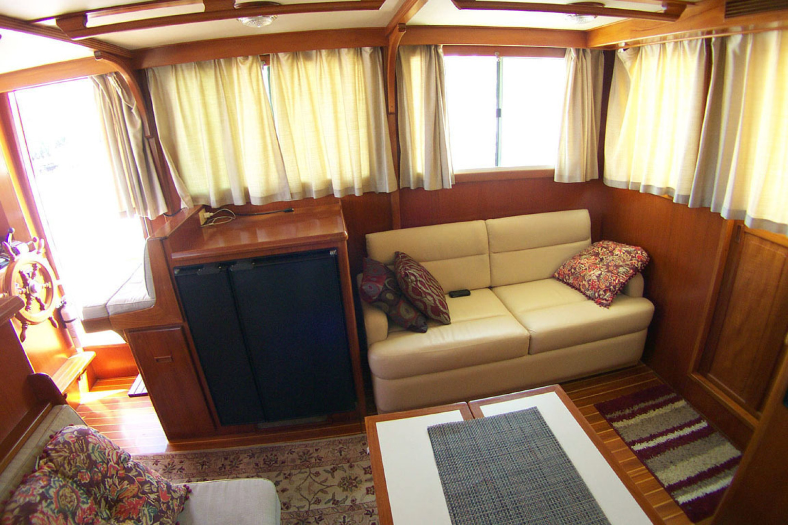 Mariner-Orient Europa 2005-ENTERPRISE Stuart-Florida-United States-Fridge Freezer, Sofa-1567595 | Thumbnail