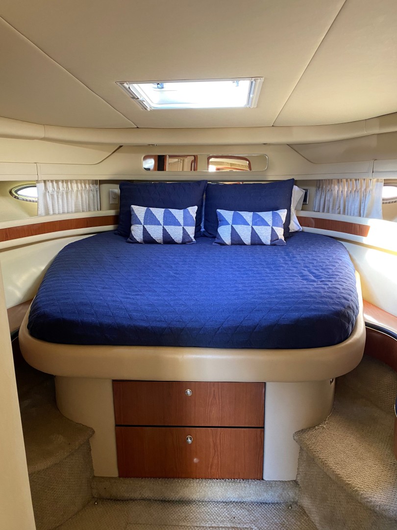 Sea Ray-460 Sundancer 2002-The Payoff Key Biscayne-Florida-United States-Forward Berth-1587569 | Thumbnail
