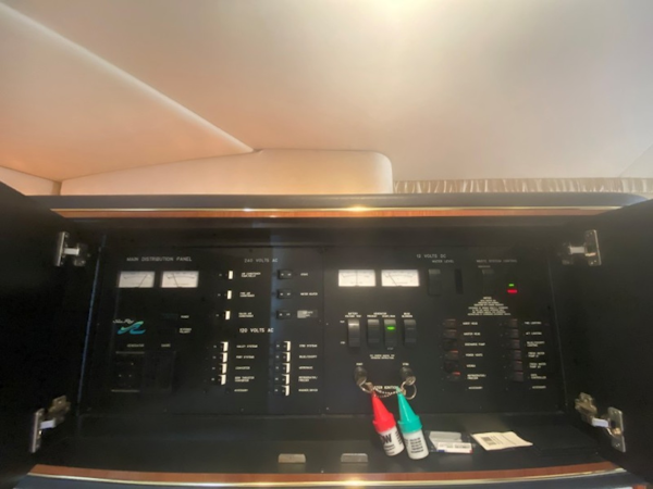 Sea Ray-460 Sundancer 2002-The Payoff Key Biscayne-Florida-United States-AC/DC Panel-1569322