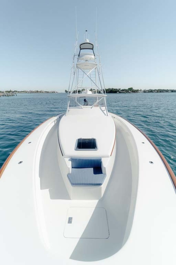Jim Smith-Walkaround Express 2018-Eurybia North Palm Beach-Florida-United States-Bow Looking Aft-1573728
