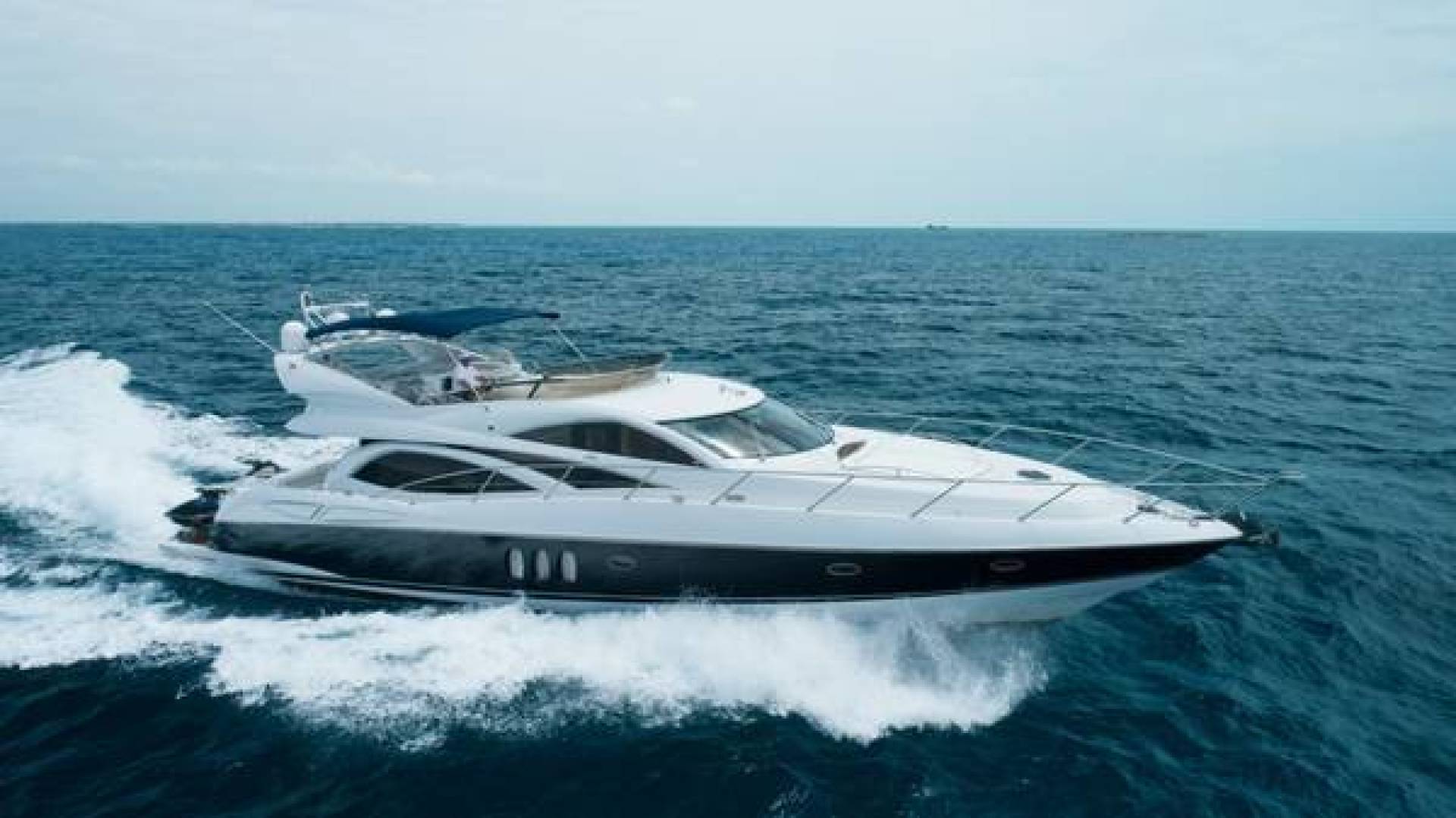 Sunseeker-Manhattan 2004 -Fort Lauderdale-Florida-United States-1580496 | Thumbnail