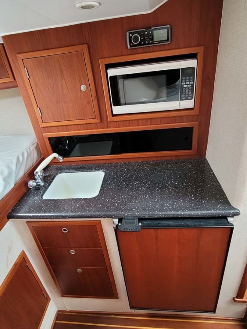 Scopinich-Express 2010-Adams Folly Stuart-Florida-United States-Galley, Coriander Counter Top-1585084 | Thumbnail