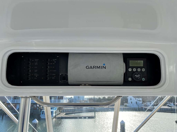 Ocean Yachts-Super Sport 1998-MJs Cape May-New Jersey-United States-Overhead Electronics-1586516