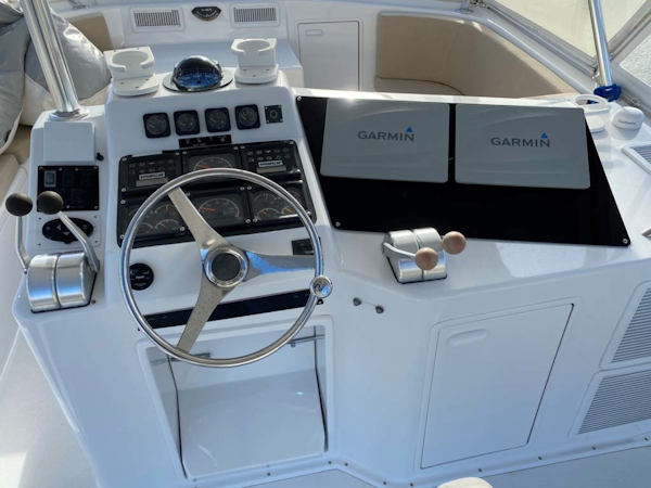 Ocean Yachts-Super Sport 1998-MJs Cape May-New Jersey-United States-Helm-1586512