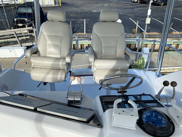 Ocean Yachts-Super Sport 1998-MJs Cape May-New Jersey-United States-NEW Helm Chairs with Covers-1586511