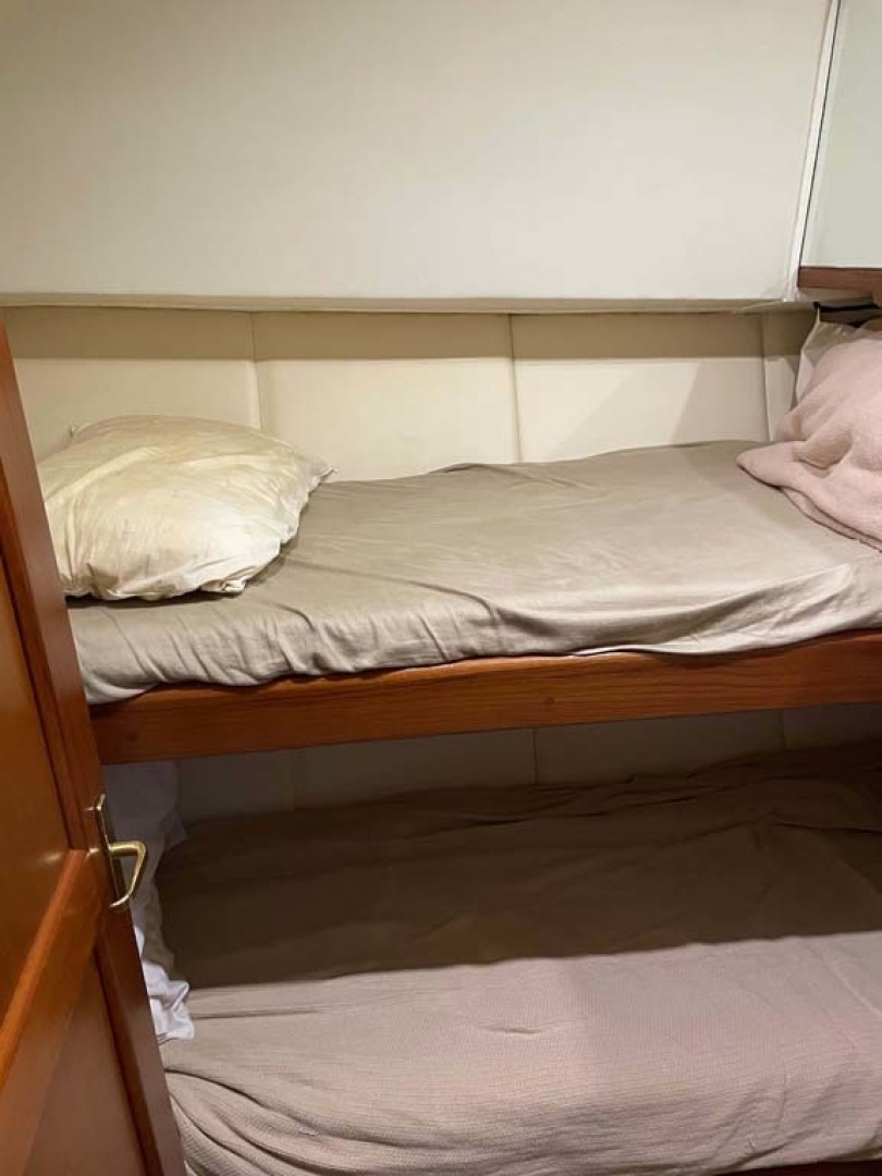 Ocean Yachts-Super Sport 1998-MJs Cape May-New Jersey-United States-Guest/Crew Over Under Bunks-1586508 | Thumbnail