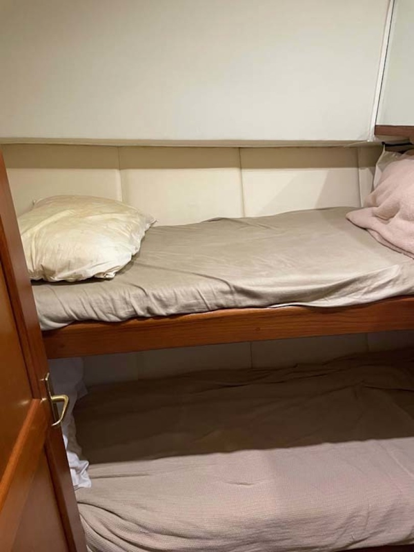 Ocean Yachts-Super Sport 1998-MJs Cape May-New Jersey-United States-Guest/Crew Over Under Bunks-1586508