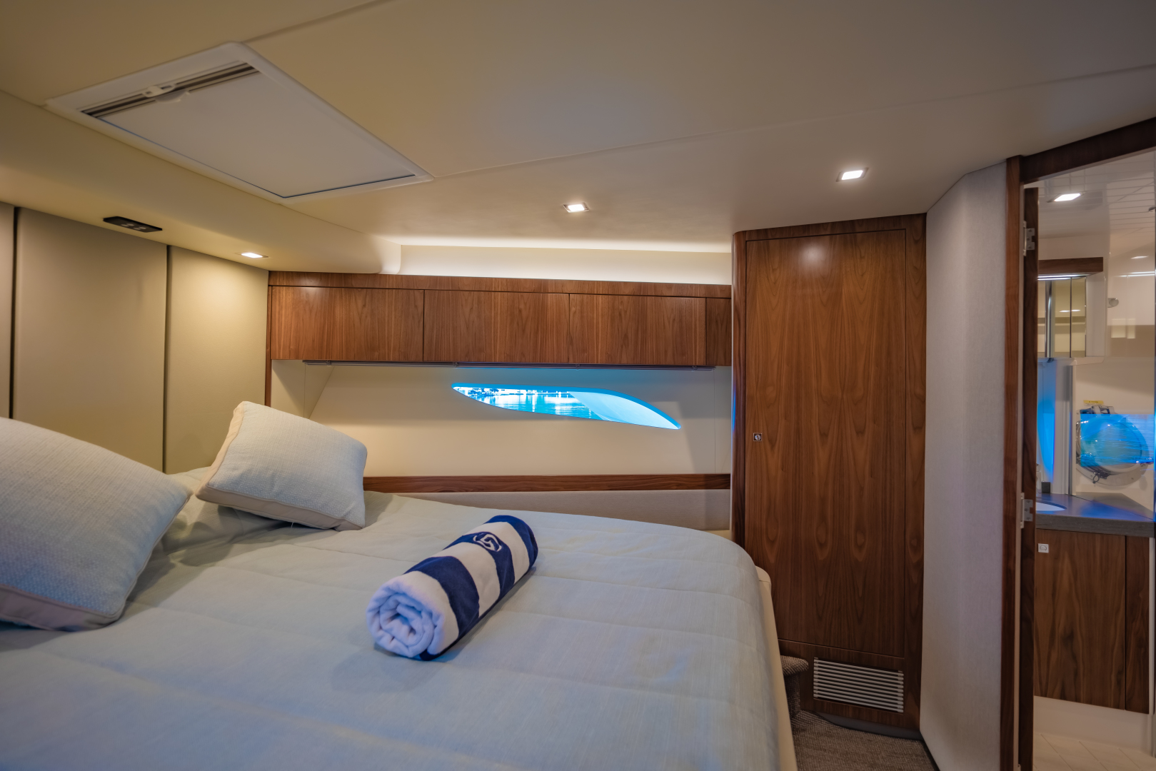 Riviera-68 Sport Motor Yacht 2019-Fat Boy Phuket-Thailand-3090873 | Thumbnail