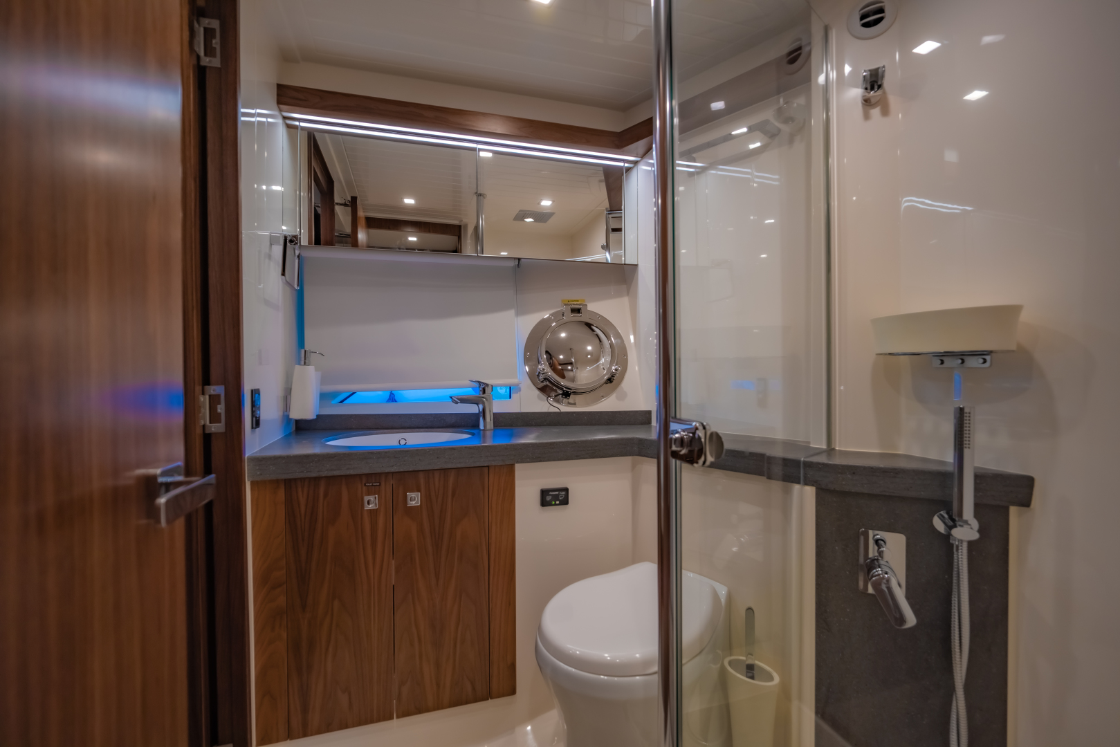 Riviera-68 Sport Motor Yacht 2019-Fat Boy Phuket-Thailand-3090874 | Thumbnail