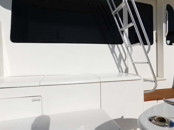Ocean Yachts-Super Sport 2005-Missin The Buck Daytona Beach-Florida-United States-Cockpit Bait And Prep Center With Fresh Water Spray-1599553