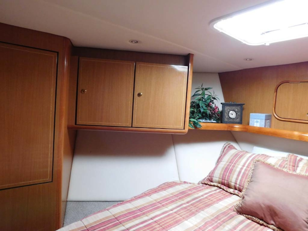 Ocean Yachts-Super Sport 2005-Missin The Buck Daytona Beach-Florida-United States-VIP Forward Port Side-1599531